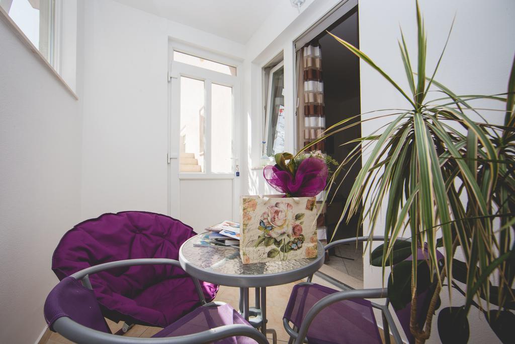 Apartment Karla&Nella Stobrec Bagian luar foto